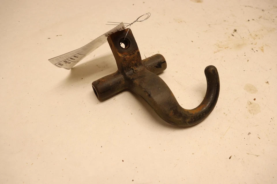 1999-2007 CHEVY SILVERADO 1500 ПЕРЕДНИЙ БУКСИРОВОЧНЫЙ КРЮК ПРИЕМНИК OEM - Изображение 2 из 4