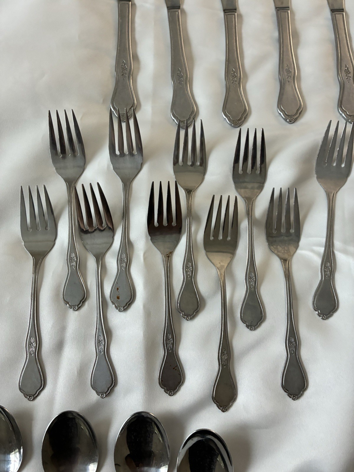 Oneida Morning Blossom Stainless Forks Knives Spoons Teaspoons Serving Lot Of 51