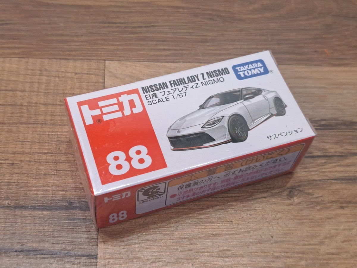 TAKARA TOMY TOMICA #88 Nissan Fairlady Z Nismo White DIECAST
