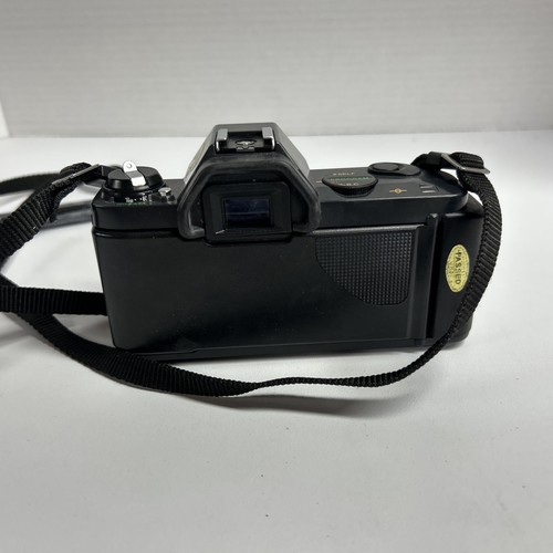 Canon T50 35mm Film Camera w/ Lens. 28 - Picture 5 of 8