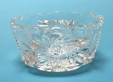 Beautiful Oval Pinwheel & Scalloped Edge Pressed Glass Open Salt Dip 2 3/8
