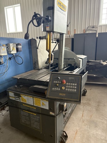 HYD-MECH V-18 Series II  18” x 20” Vertical Band Saw