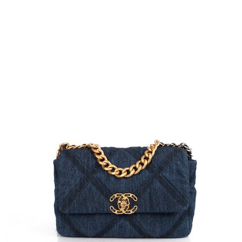 Chanel Shoulder Bag Chanel 19 in Navy, Fabric