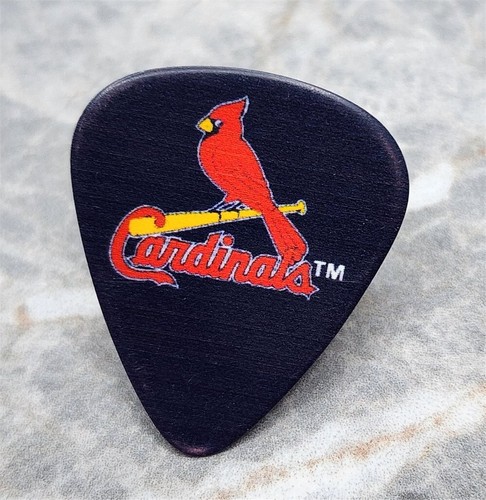 MLB Cardinals Gitarren-Plektrum Revers-Pin oder Tie-Tack - Bild 2 von 2