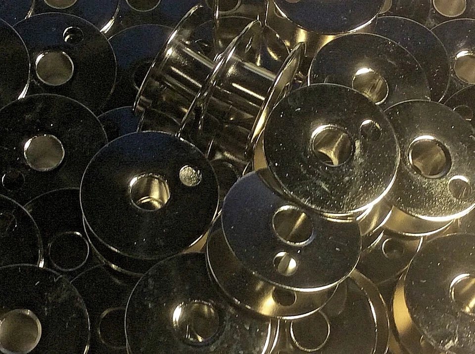 20 Metal Sewing Machine Bobbins Fit Consew Commercial Models 139 225 227 228 229 - Image 3 of 4