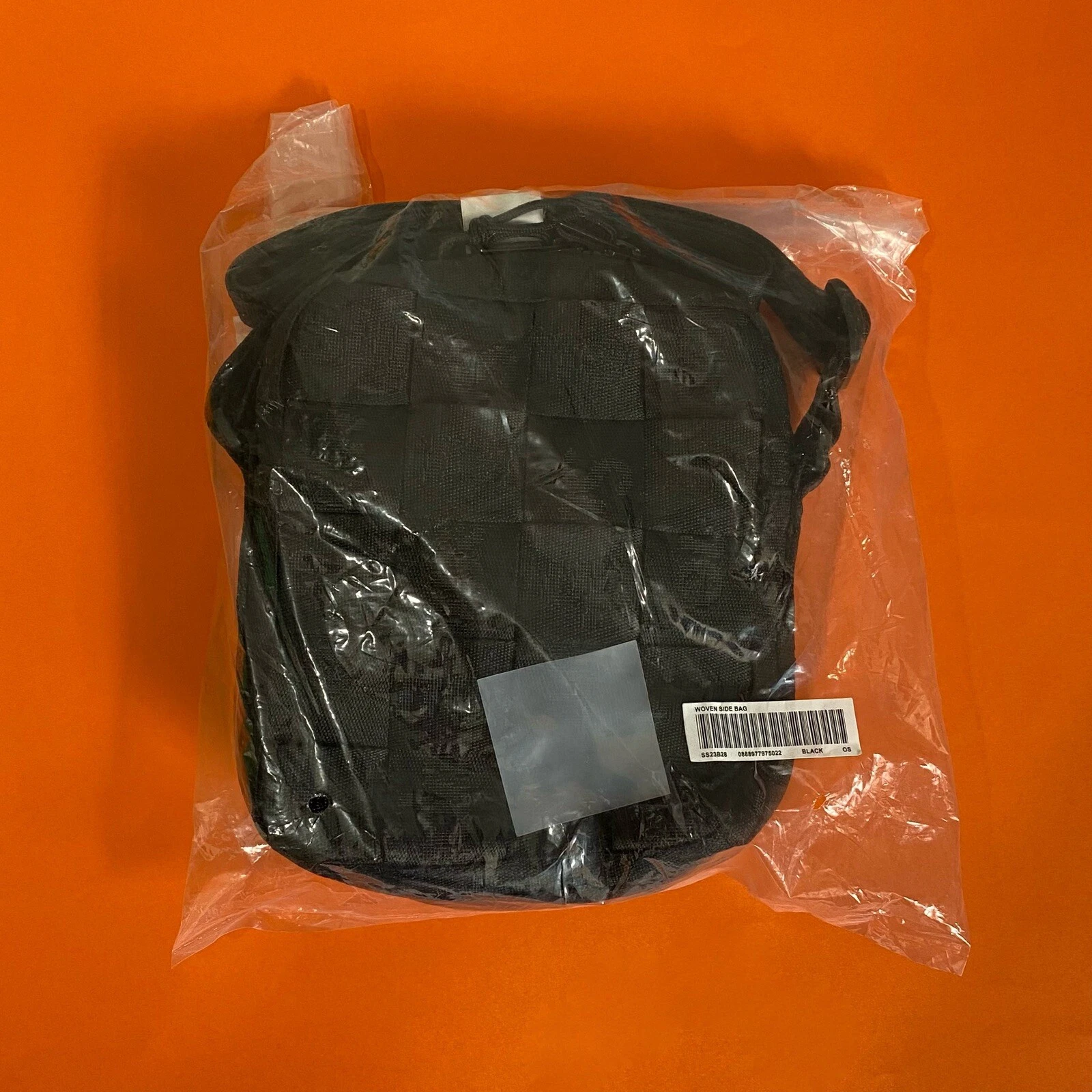 Sac bandoulière tissé suprême (SS23) « noir »
