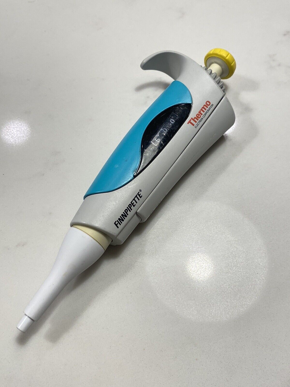 Thermo Scientific Finnpipette, Single Channel Pipette/Pipet, [10-100uL]