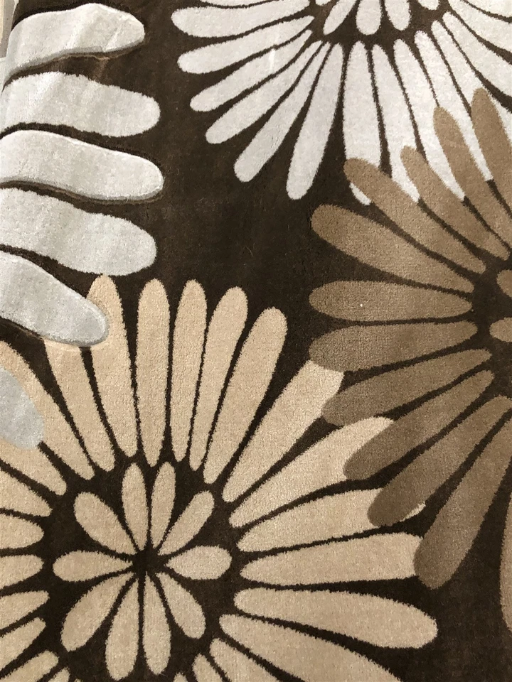 Linon MN1081 Milan Collection Perth Brown 8 ft. x 10 ft. Floral Pattern Area Rug - Image 2 of 2