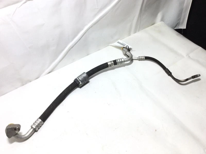 LINHA DE MANGUEIRA AR CONDICIONADO COMPATÍVEL COM 2009-2011 BMW 335i E90 E92 30407 - Imagem 2 de 4