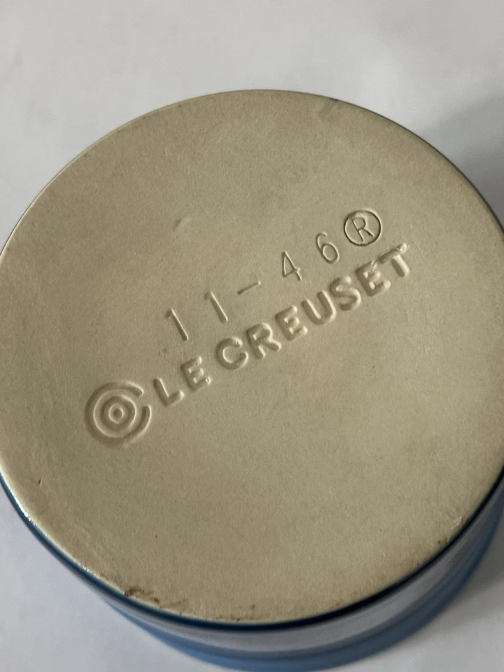 Le Creuset Butter Bell Keeper Cobalt Blue Enamel Stoneware NO LID 11-46 - Image 4 of 4