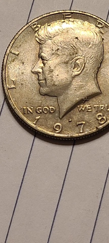 1978 D Kennedy Half Dollar With Some Slight Errors On Obverse And Reverse. - Image 2 of 4