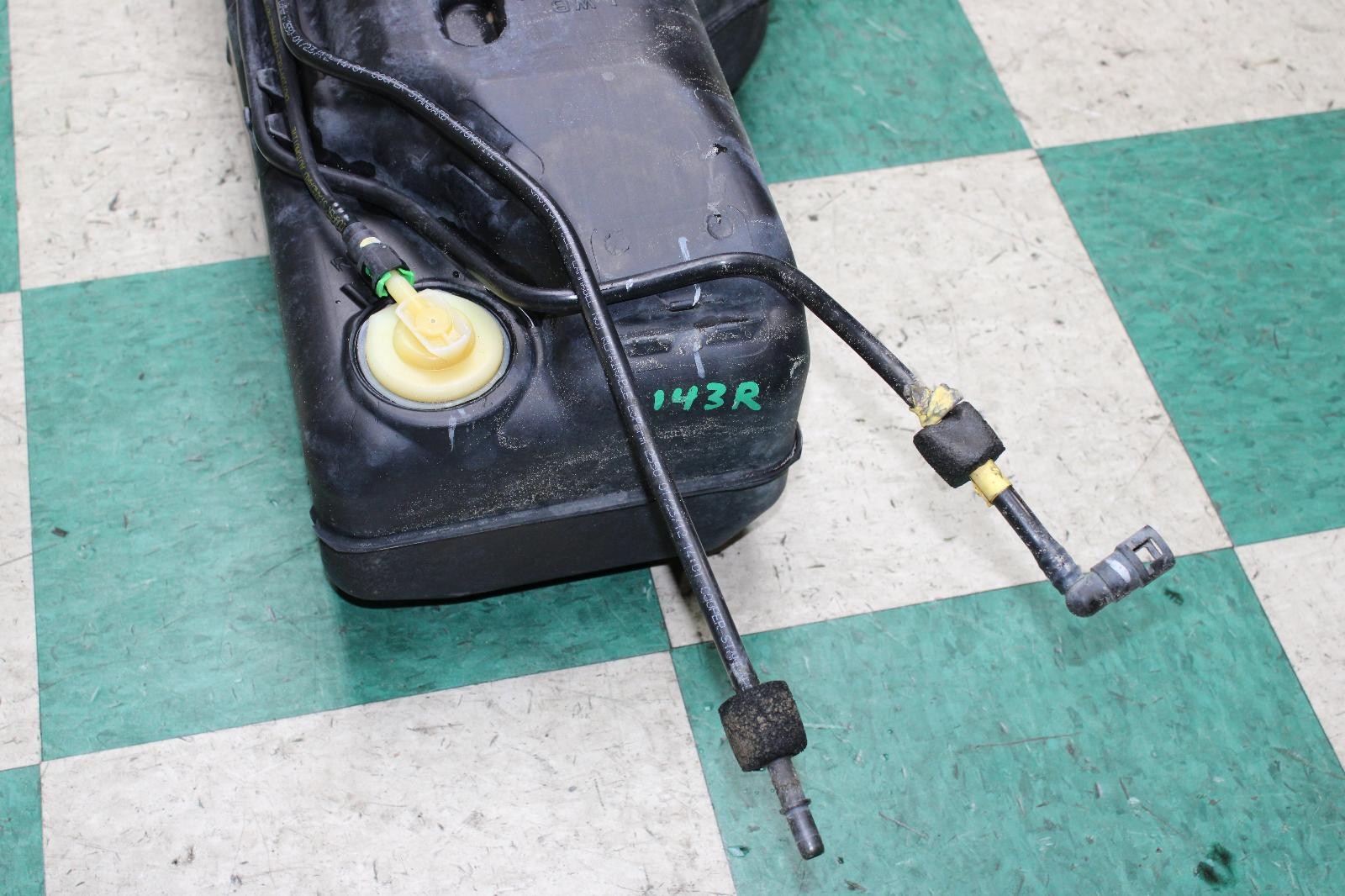 07-18 Wrangler 22.5 Gallon Gasoline Gas Fuel Tank Reservoir Assembly Factory OEM thumbnail 8