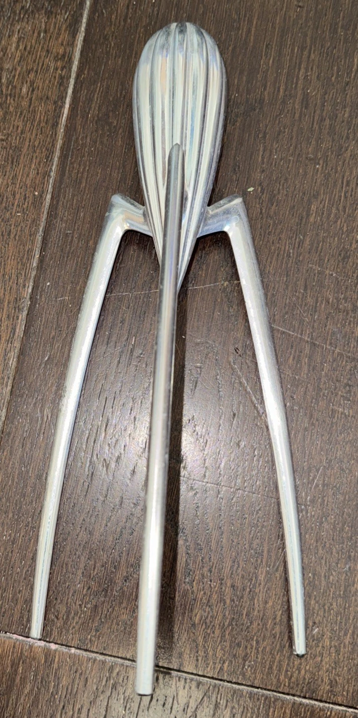 ALESSI (ITALY) LEMON / CITRUS SQUEEZER ~ DESIGNED BY PHILIPPE STARCK