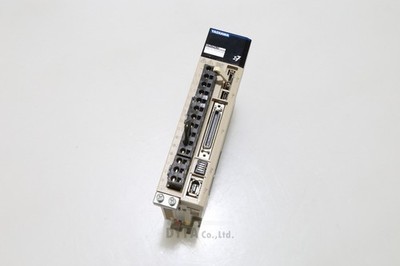 YASKAWA used SGD7S-R90A00A 100W ServoPack DRV-I-4099=9D29
