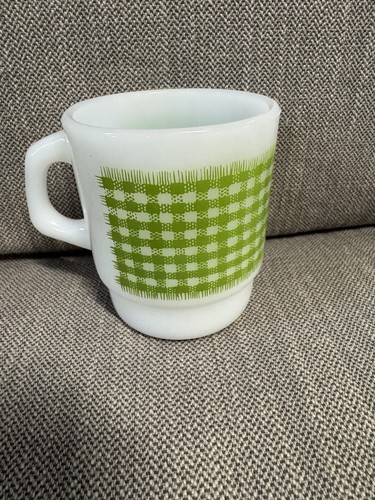 Vintage Fire King grün Gingham kariert stapelbar Milchglas Becher
