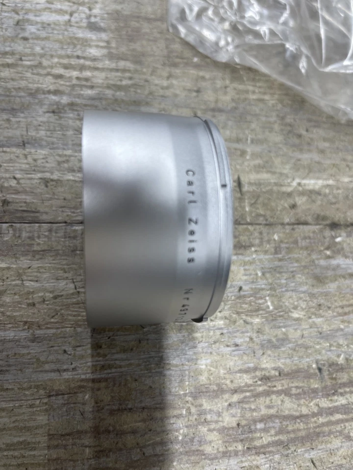 HASSELBLAD CHROME  ZEISS SONNAR 150 MM F/4 C FRONT BARREL & APWERTURE RING ASSEM - Image 3 of 4