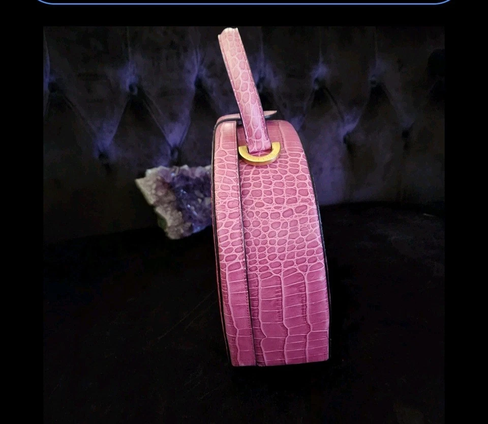 Bolso de Mano Celine Rosa Cocodrilo Elegante Cuero Herrajes Dorados Usado Rico Foto 2 de 4