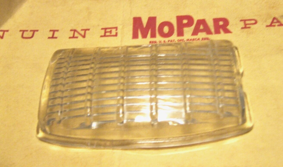 Новые из старых запасов парковочные линзы Mopar 1941 Chrysler Royal and Windsor, 865771 - Изображение 2 из 2