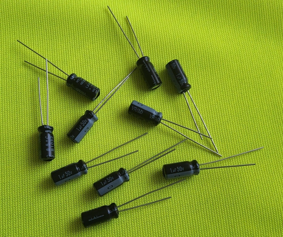 Nichicon 1uF 50V 85°C Elektrolytkondensator Radial ELKO Menge Wählbar