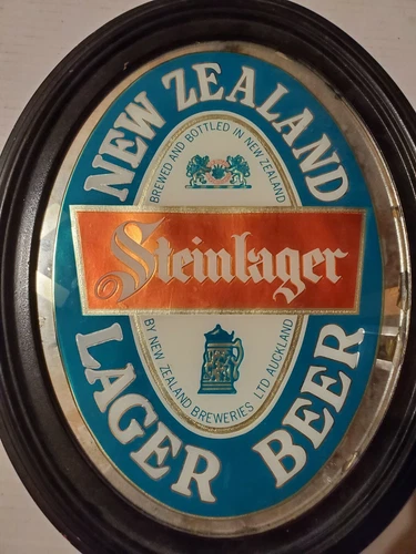 Vintage New Zealand Steinlager Beer Bar Sign Mirror Wood Frame 14”x 18” Oval
