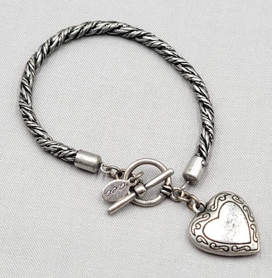 AEO American Eagle Outfitters Heart Charm Bracelet Oxidized Silver tone 6.75''
