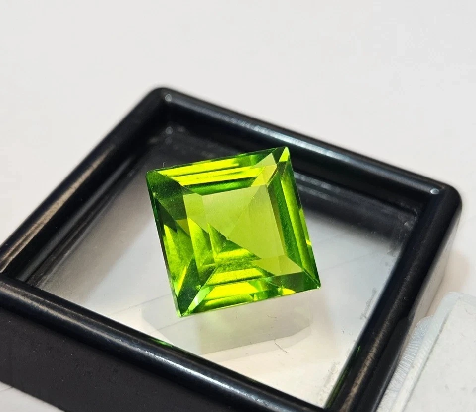 VVS Green Peridot Princess Cut 12-13 Ct EGL Certified Loose Gemstone Ring Making - Image 2 of 4