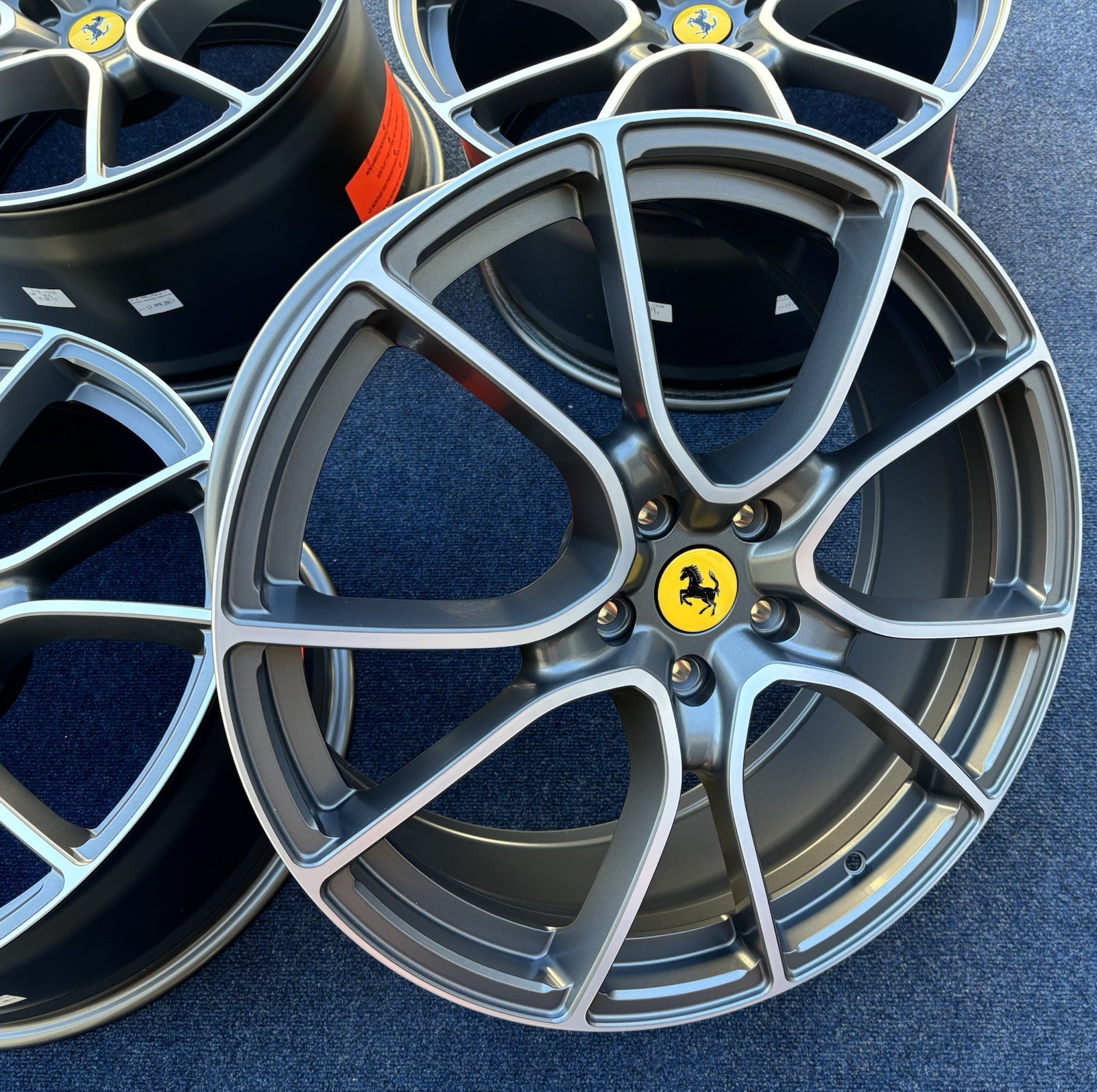 20" OEM FERRARI 488 GTB F8 FORGED WHEELS CALIFORNIA 458 488GTB PISTA RIMS CAPS