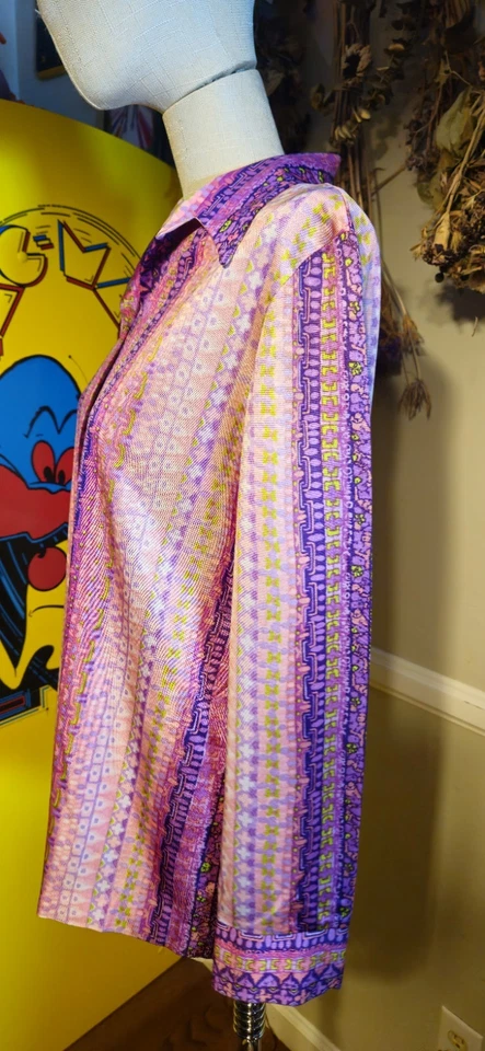 1970s Button Down Dagger Collar Graphic Dress Shirt - Image 3 of 4