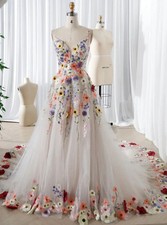 3D Flower Applique Wedding Dress Lace Tulle Strapless Puffy Beach Bridal Gowns