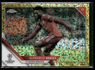 2021-22 Topps Chrome UEFA #88 Alphonso Davies Gold Mini-Diamond Refractor #/50