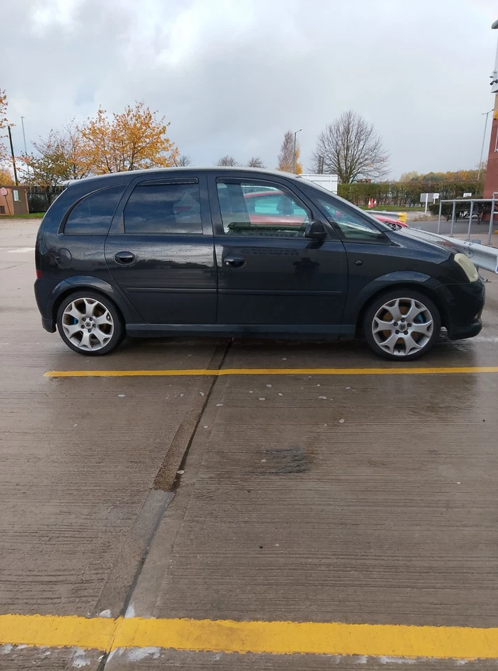 Vauxhall Meriva 1.6 Vxr Black low mileage Open to sensible offers - Image 4 of 4