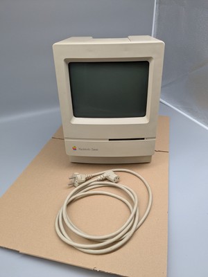Apple Mac Macintosh  Classic  M0420 mit  Netzkabel   F30