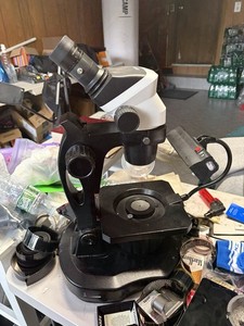 Huvitz HSZ-645 Stereo Binocular Microscope