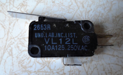 VL12L Und Lab SPDT Snap Action Microswitch 10A/125-250Vac
