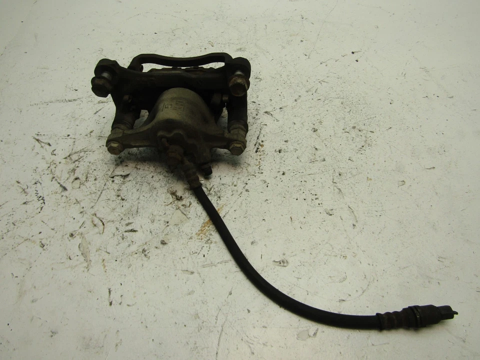 Pinza de freno de rueda trasera lado pasajero derecho Lexus SC300 1992-1998 3,0 L V6 FABRICANTE DE EQUIPOS ORIGINALES Foto 3 de 4