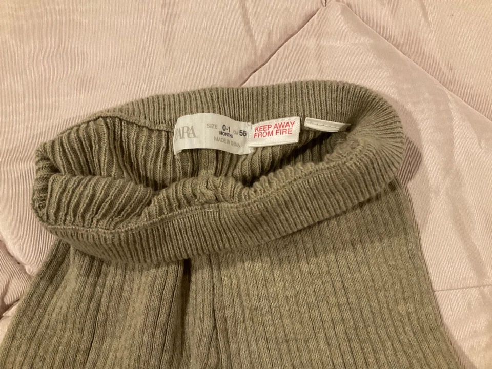 Recién Nacido Bebé Lote Mixto de 3- Toalla con Capucha, Mameluco Manga Larga, Pantalones de Punto 0-1 Mo Foto 2 de 4