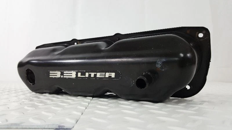 Dodge Caravan 1996 cubierta de válvula Foto 3 de 4