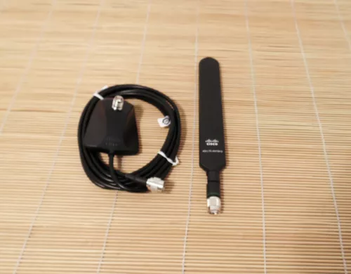Cisco 4G Antenna Kit 4G-LTE-ANTM-D and 3m Extention Stand 4G-AE010-R