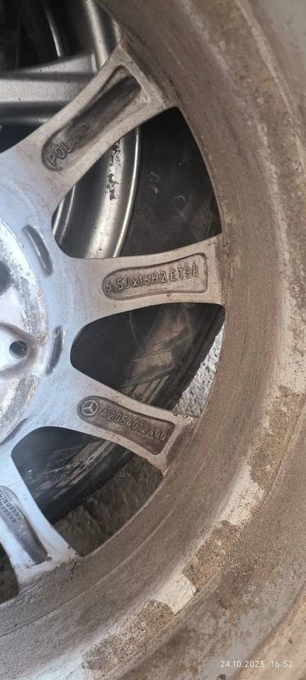 Mercedes Benz Alufelgen mit Sehr Guten Winterreifen - Bild 3 von 4