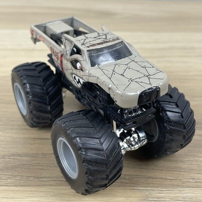 Hot Wheels Monster Jam Monster Truck Team Hot Wheels Mega Bite Grey Rims HW