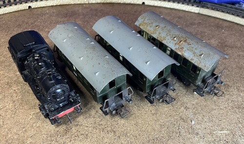 Märklin CM800 With Rake of 327/1 2nd Class Wagons Used 1956 Vintage Runner - Picture 6 of 8