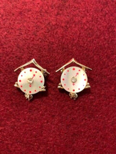 Vintage Two Piece Set of Mini Pins Brooches Clocks Mother of Pearl Face Goldtone