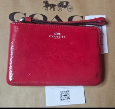 NWT Coach Women's Small Corner Zip Wristlet In Patent Leather Red CW855