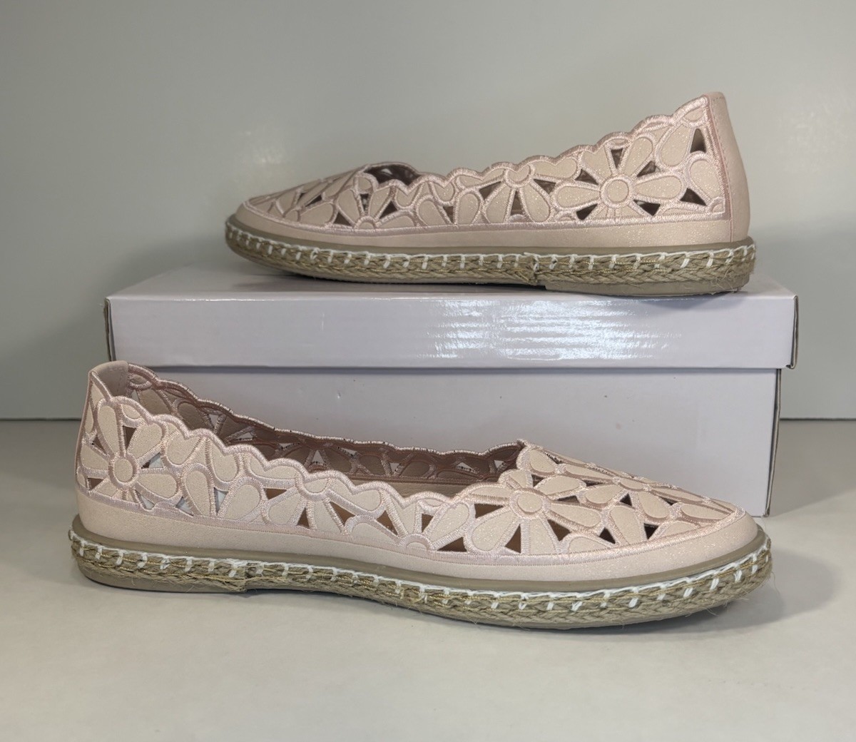 Heawish Pink & Cream Espadrilles Ballet Shoes Size 7 Pink Daisy NEW IN BOX