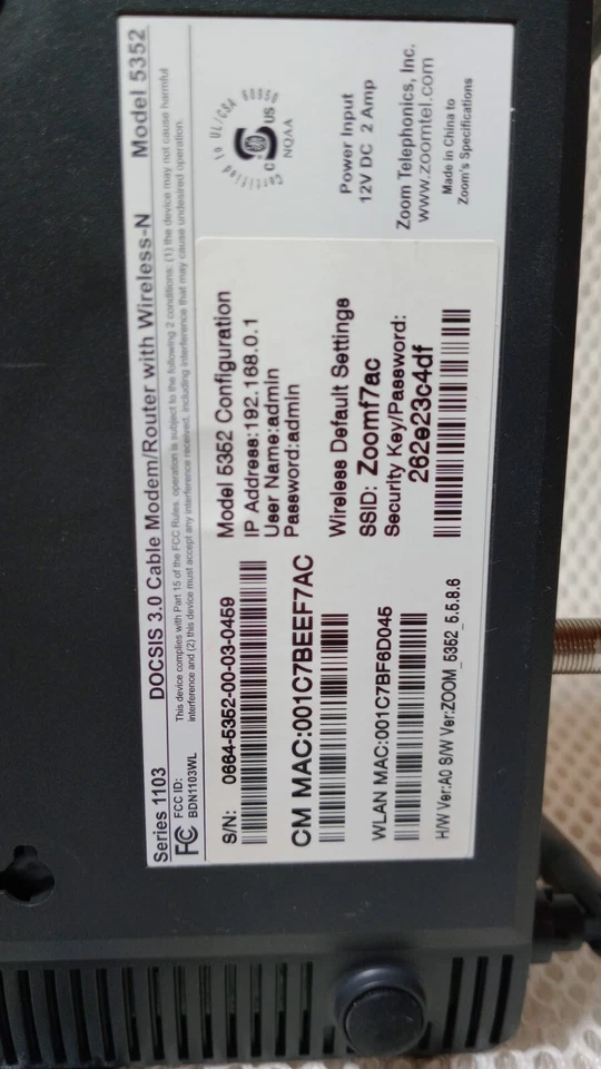 Zoom DOCSIS 3.0 Cable Modem /Router w/ Wireless N  1103 Model 5352 w/ Power Cord - Image 3 of 4