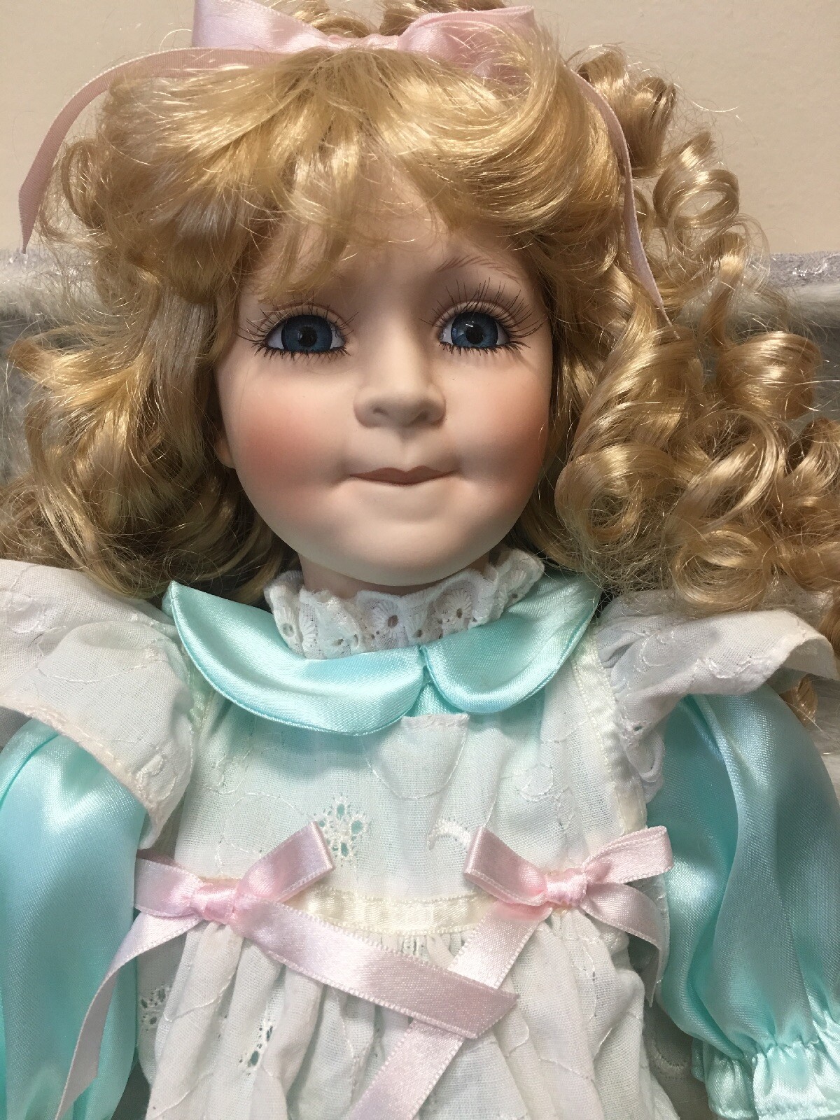 Gustave Wolff Wimbledon collection dolls "Larkin” 253/600 COA Orig Box