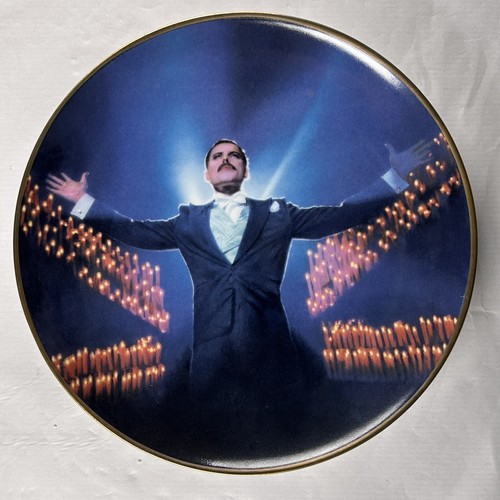 Queen Freddie Mercury Plate Danbury Mint Ltd Box COA Who Wants to Live Forever