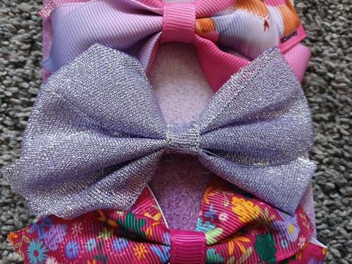 Disney Encanto Bow Bundle 7 Daay Bow Set 4 Inch Bundle Hair Bows for Girls New - Picture 9 of 24