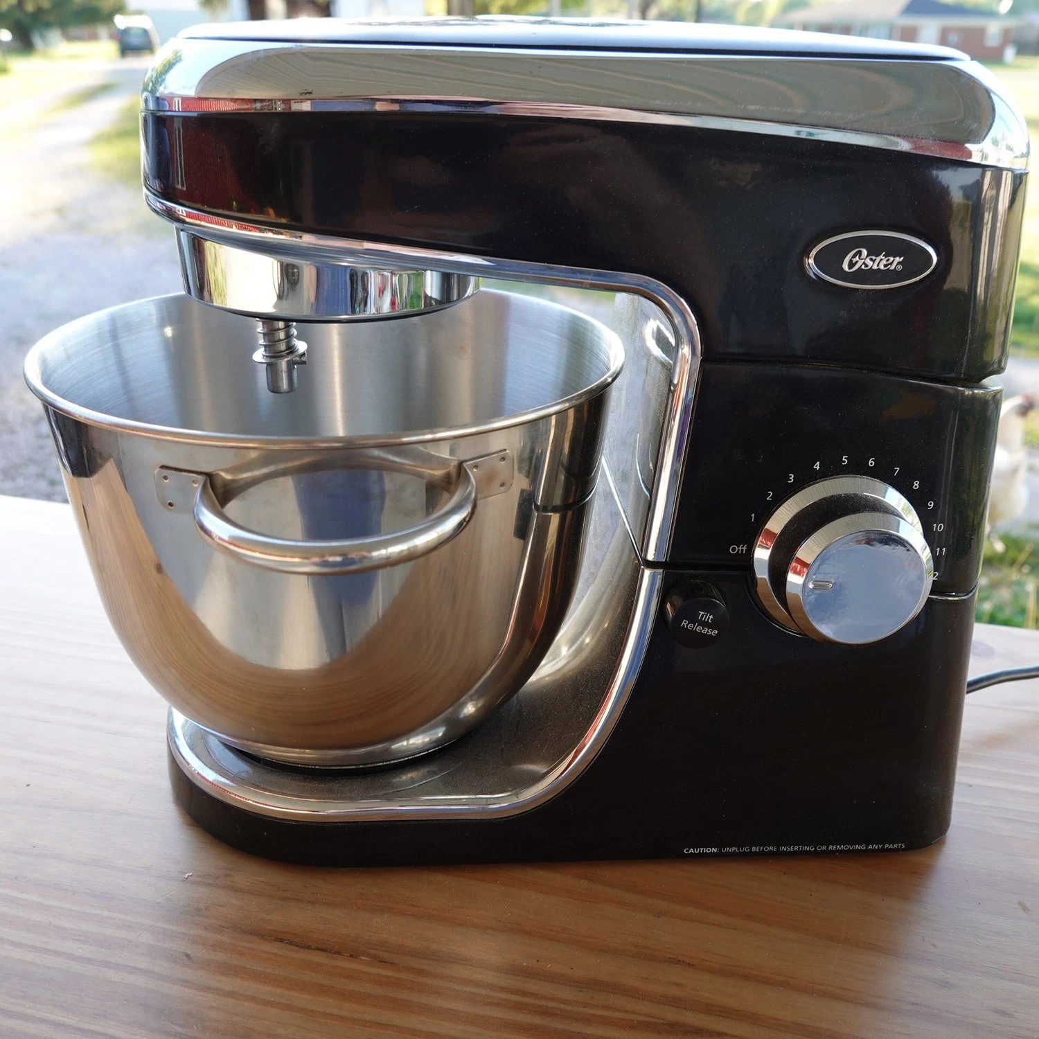 OSTER Planetary Stand Mixer, Black, 4.5 qt, No Attachments, Base Unit and Bowl
Opens in a new window