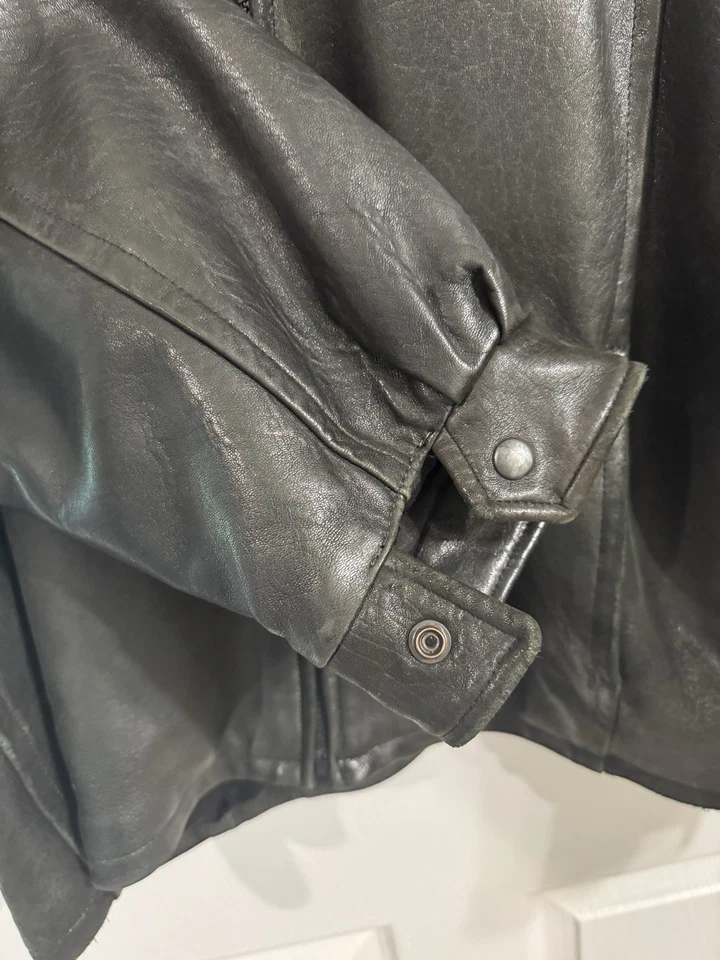 Abrigo de cuero negro chaqueta de peso pesado cremallera completa ropa exterior para hombre’s Foto 4 de 4